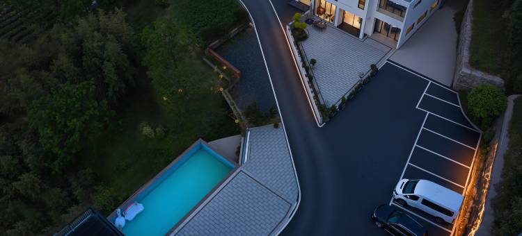 遇见·望景溯溪漂流星空泳池度假民宿(安吉藏龙百瀑店)图片