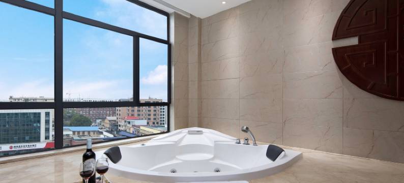 紫气东来酒店(长沙黄花国际机场店)图片