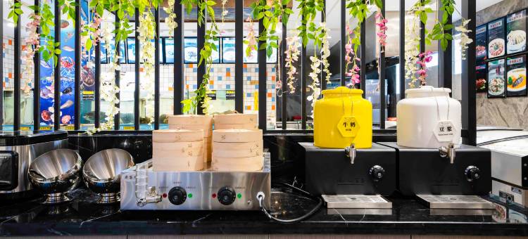 丽呈布鲁克酒店(上海曹路民雷路地铁站店)图片