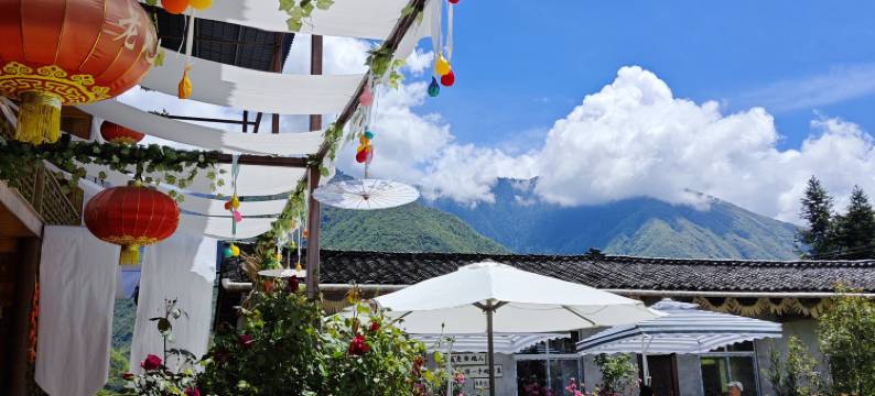 泸定老地方农家乐园图片