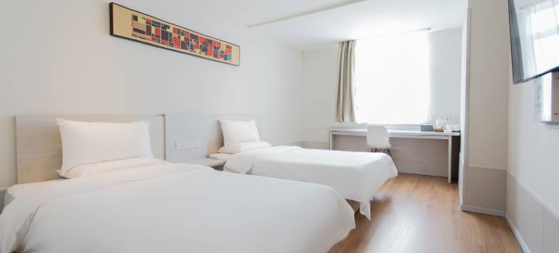 美仑曼居酒店(鞍山火车站鞍钢南门店)图片