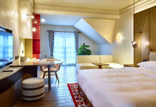 Grand LAN Resort Huizhou Minmetals Hallstatt hotel Hotel Overview