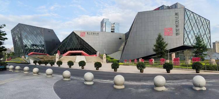 锐思堡国际公寓(赣州博物馆店)图片