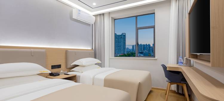 云季云PLUS酒店(襄阳火车站大庆东路店)图片