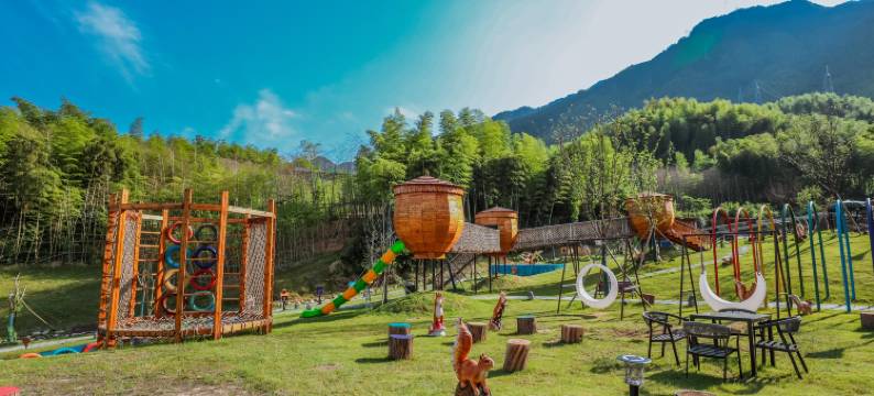 安吉云上草原度假村半山隐竹酒店图片