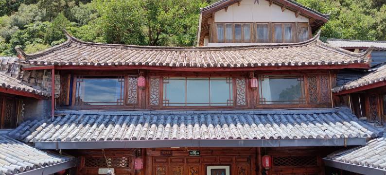 浮椿霜林客栈(丽江古城四方街店)图片