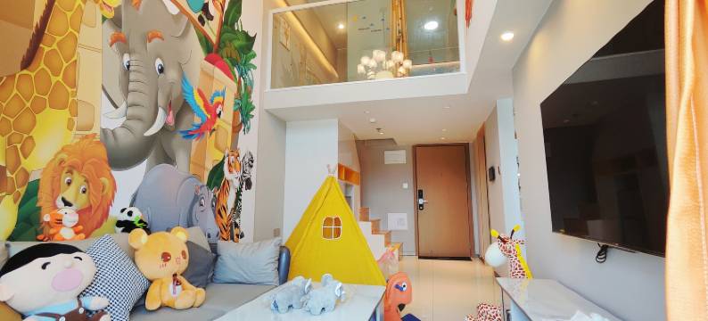 View Villa Loft ｜高空·复式TIME时光清浅酒店(清远银盏站店)图片
