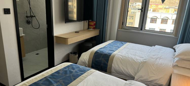 灵台星辰之星酒店图片