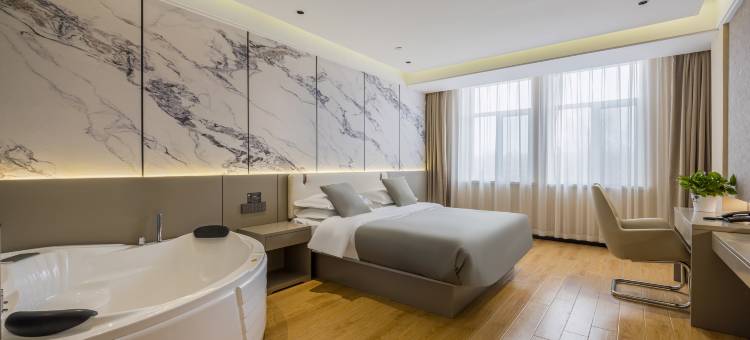 丽呈睿轩酒店(巩留中医院店)图片