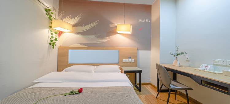 尚客优连锁酒店(泸州高铁站西南商贸城店)图片