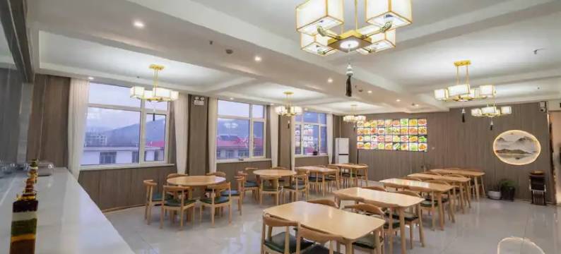 鑫辉商务宾馆(石门店)图片