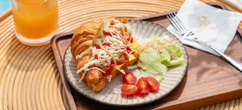 树下·萨瓦呢CAHWAM海景民宿(三亚西岛店)图片