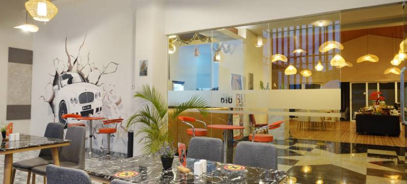 斯拉根前一酒店(Front One Hotel Sragen)图片