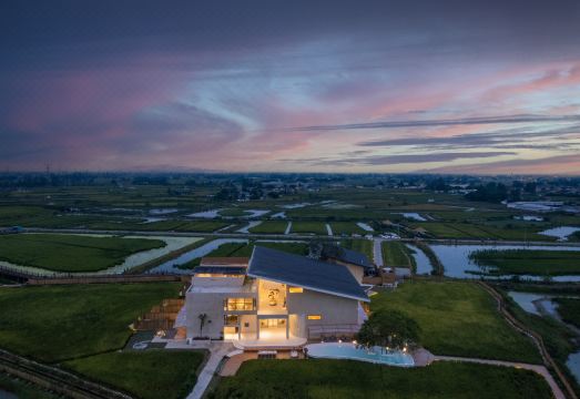 Baimanchuan Homestay Hotel Overview