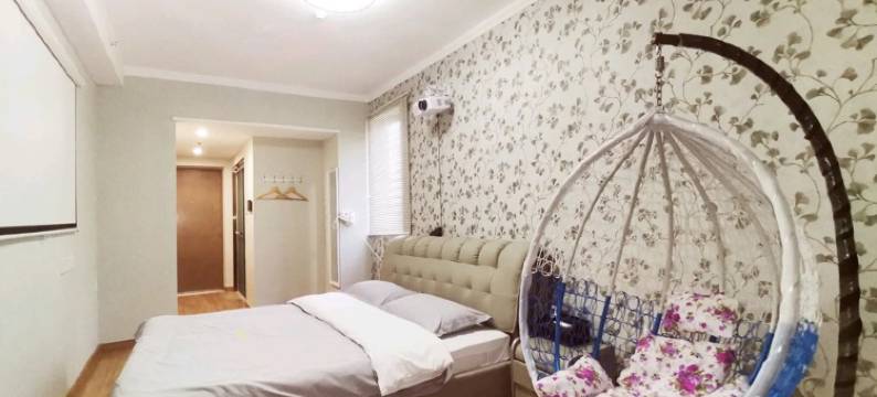 金茉莉时尚民宿(郑州中原福塔七里河地铁站店)图片