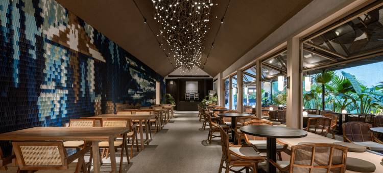 北海银滩花间堡·踏浪图片