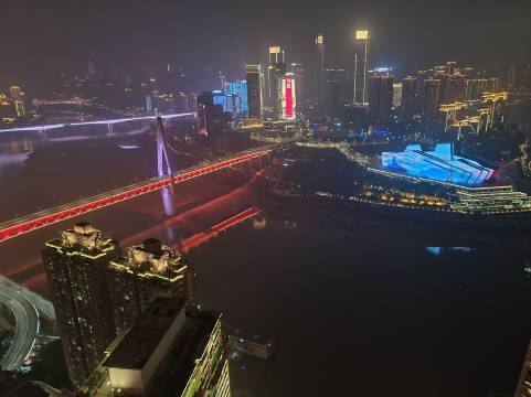 重庆亚善高空江景酒店(解放碑来福士广场店)图片