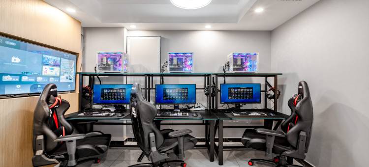 美娱·星峰电竞酒店(济南彭家庄地铁站店)图片