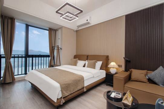 原野趣公寓(中建宝铂公馆店)