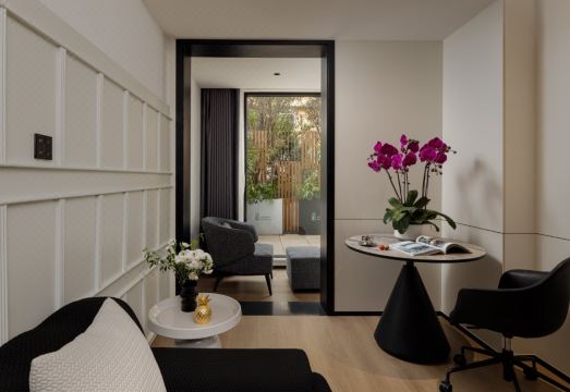 Ananas Camelia Hotel (Kunming Old Street Dongfeng Square) Hotel Overview