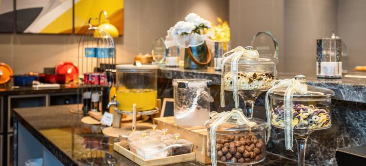 武汉大学街道口地铁站如家商旅酒店图片