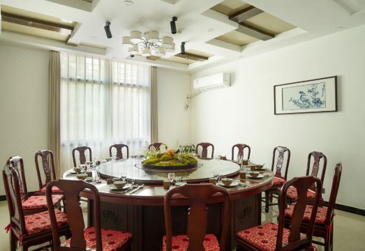 Yaoli Holiday Hotel Hotel Overview