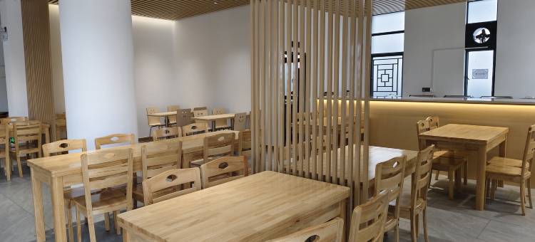 荷塘月色民宿(翁源湖心坝店)图片