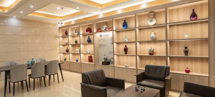 汴西湖酒店(开封北站店)图片