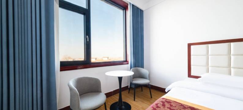 问顶·览岳民宿(华阴华山店)图片