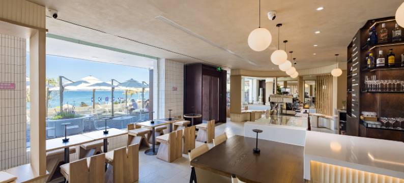 面朝大海•180°Facing Sea Hotel一线海景度假酒店(火炬八街店)图片