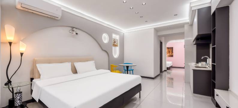 致悦酒店(哈尔滨西站城乡路地铁站店)图片