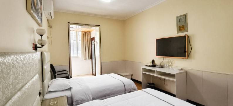 西安辣八民宿(三桥地铁站沣东二中店)图片