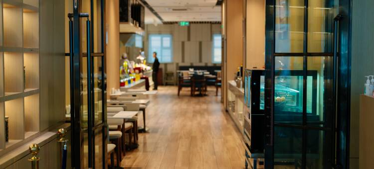 哈尔滨万枫酒店(中央大街火车站店)图片