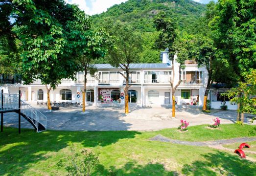 Yunshan Manor Hotel Overview