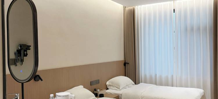 楼兰酒店(驻马店雪松大道店)图片