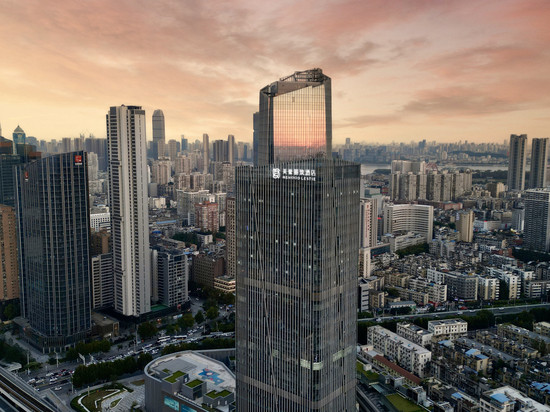 美豪丽致旗舰酒店 (武汉国际广场江汉路店)