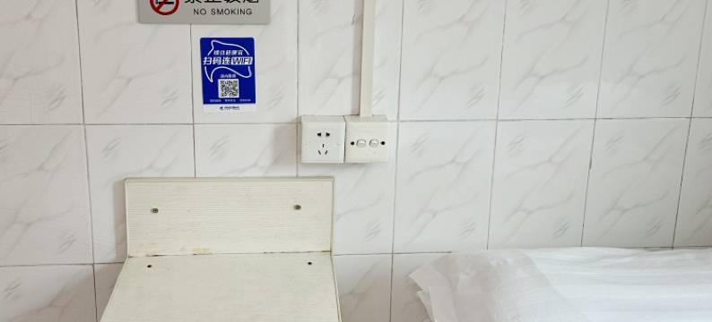 广州棠溪招待所(三元里地铁站店)图片