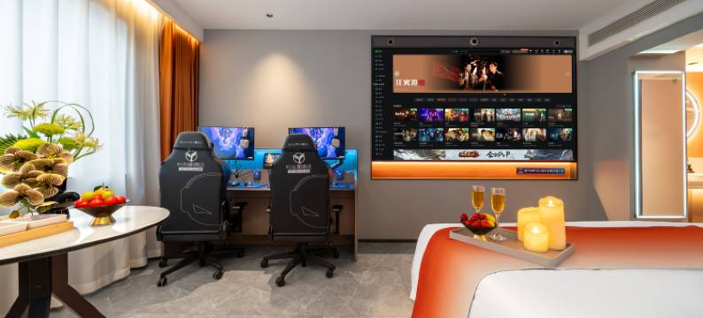 叶与晨电竞电影酒店(新百广场万象城店)图片