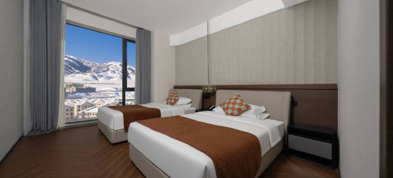 蓝湖国际酒店A座(赛里木湖景区店)图片