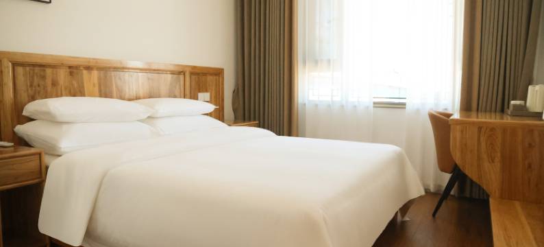 阳光民宿(杞麓湖湿地公园店)图片