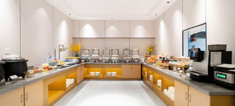 艺龙安云酒店(上海虹桥枢纽徐泾店)图片