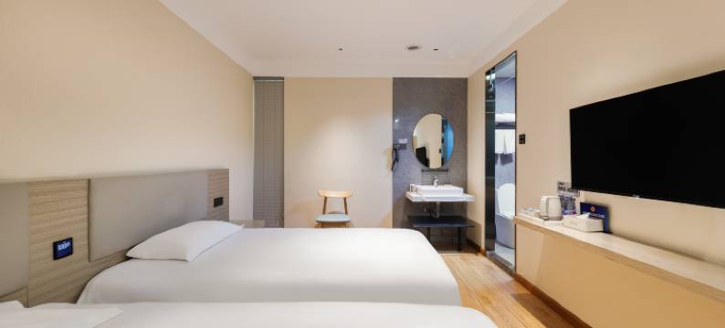 前门观旗宾馆(北京前门地铁站店)图片