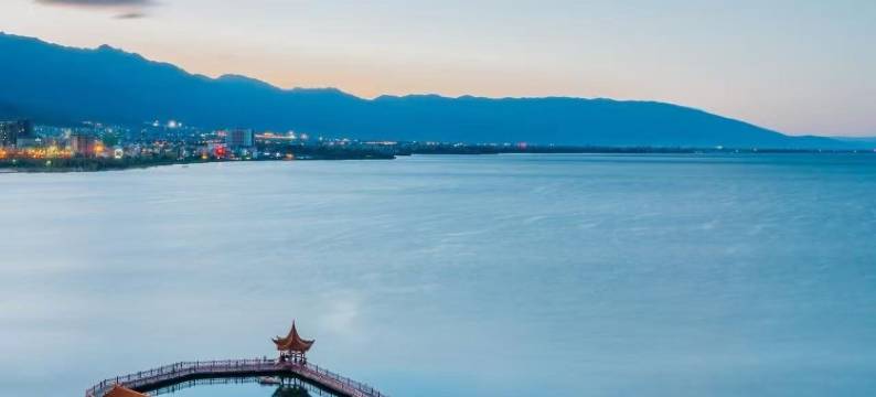 大理慢海卓悦·MAN HAI设计师酒店(大理高铁站洱海公园店)图片