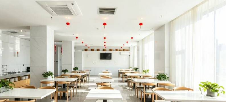 速8酒店(长春卫星广场繁荣路地铁站店)图片
