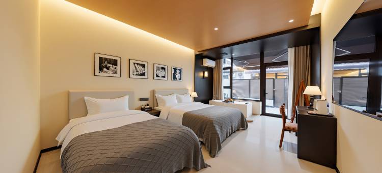 春泽Hotsping Villa|私汤轻奢设计师美宿(忻州古城店)图片