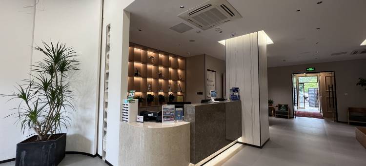 千岛湖花园饭店(银泰广场店)图片