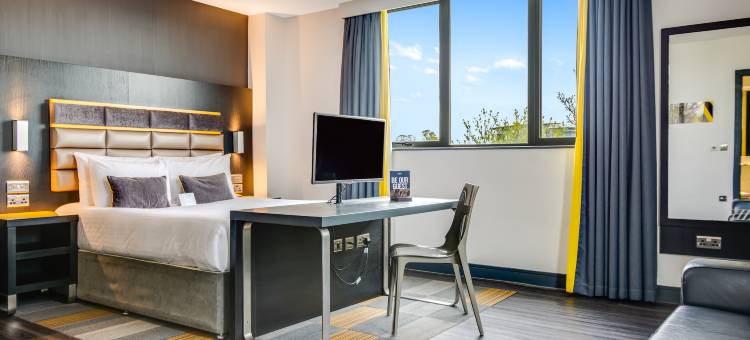 切斯特罗姆兹公寓式酒店(Roomzzz Chester City)图片