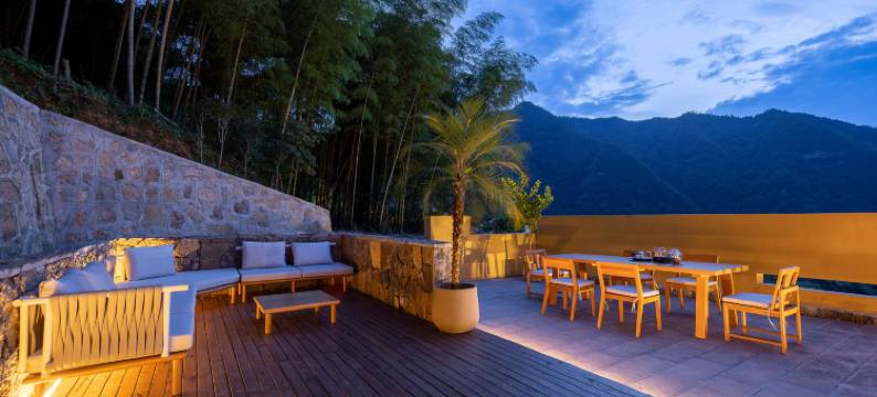 张家界旭竹·伴山美宿(森林公园中门梓木岗门票站店)图片