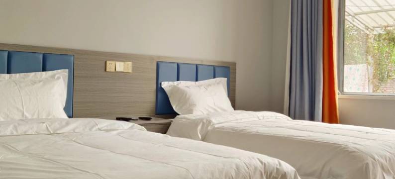 百里画廊唐布拉草原欢驿栖息馆图片