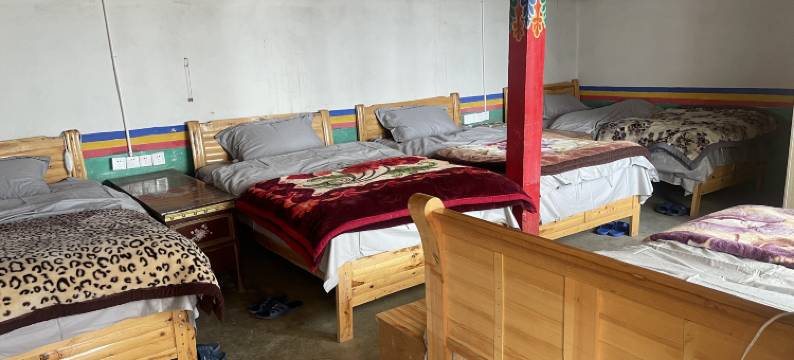 普兰东北青年旅馆图片